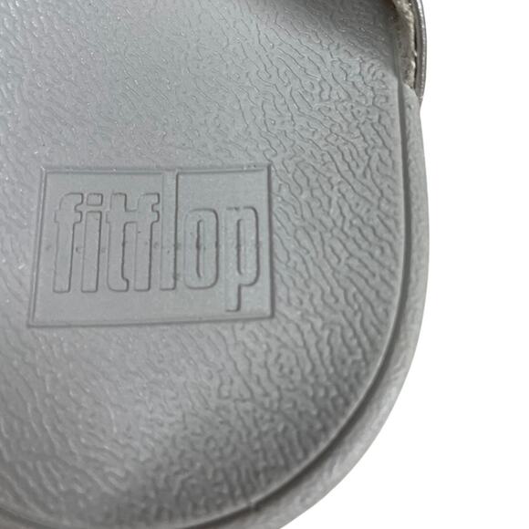 Fitflop Lulu Shimmerlux Thong Sandal Silver Women's Size 9 Excellent Condition - Picture 10 of 10